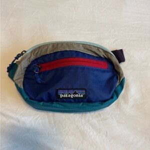 Patagonia Ultra Light Black Hole Hip Pack